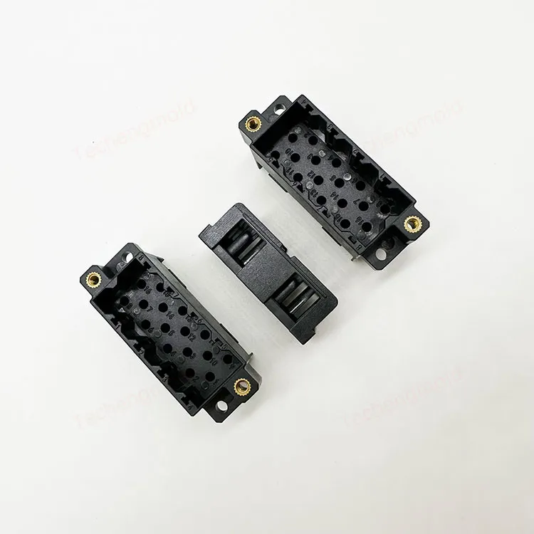 特诚科技PBT精密注塑件实拍 1